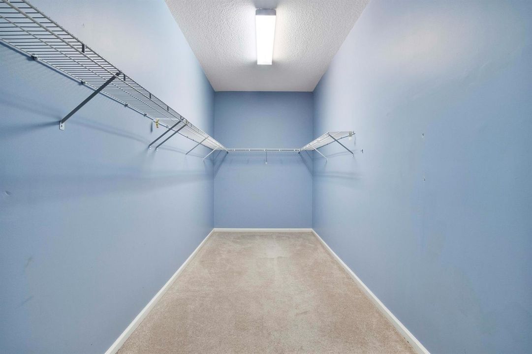 6370 Stonehurst Cir_054