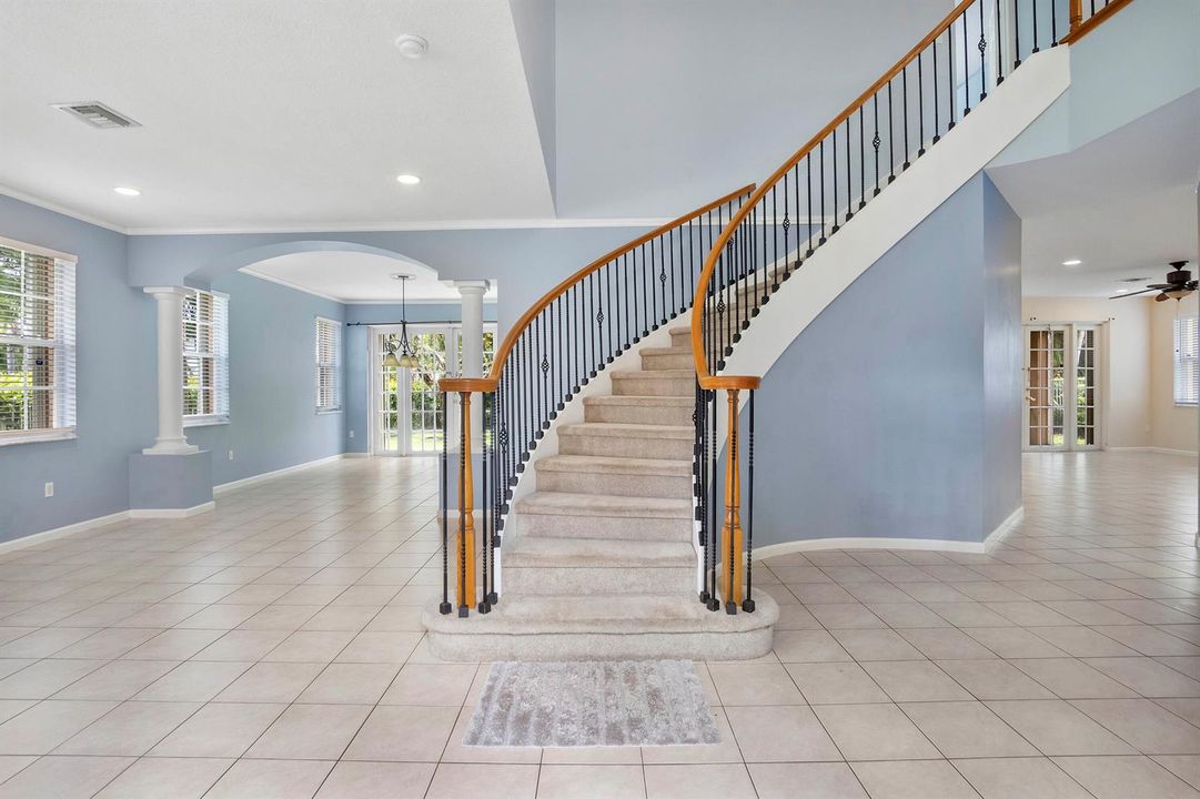 6370 Stonehurst Cir_007