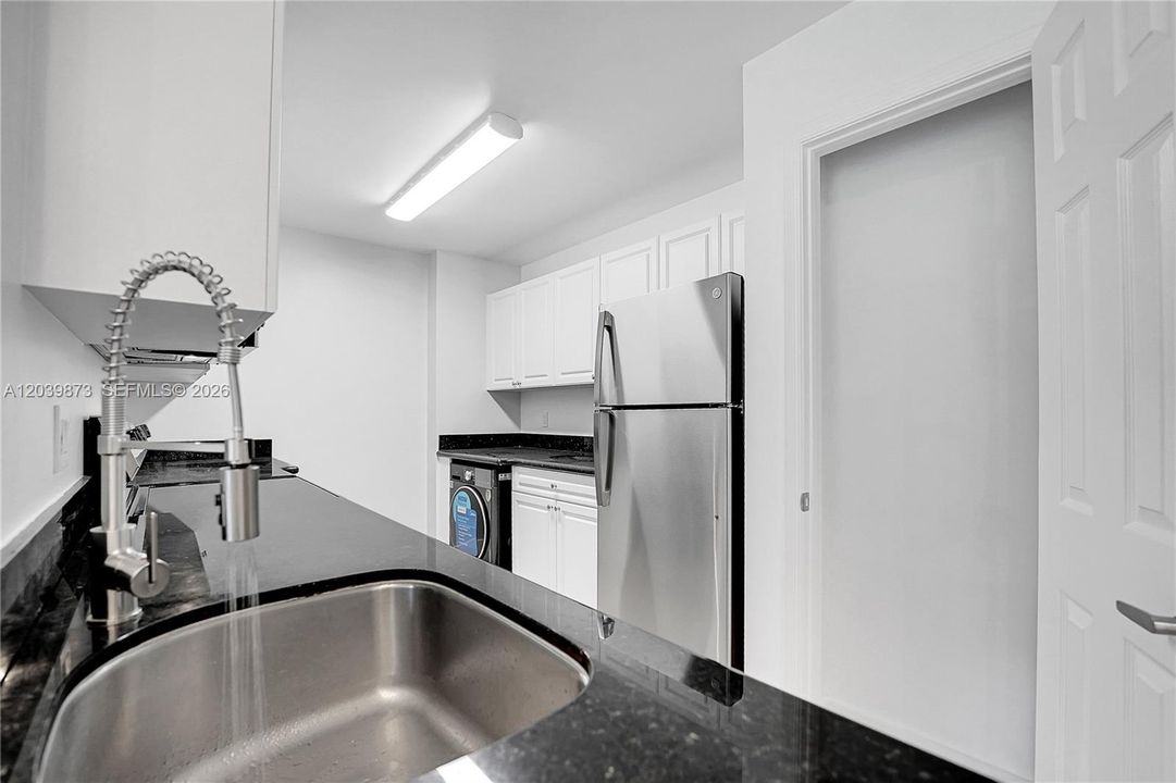 For Sale: $324,500 (3 beds, 2 baths, 1113 Square Feet)