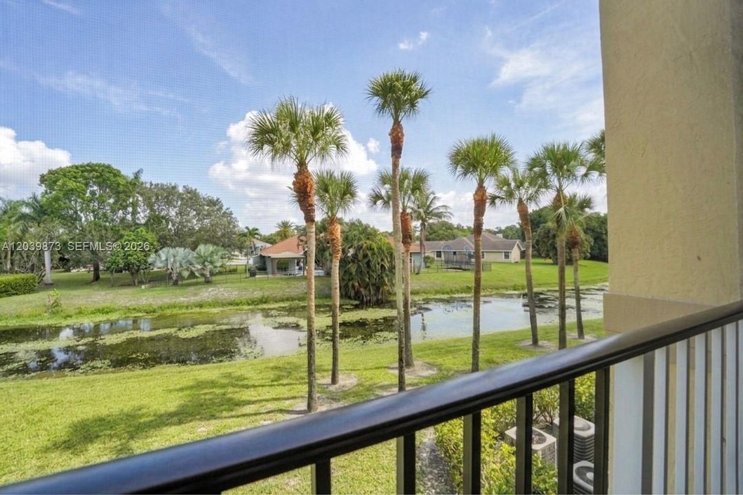 For Sale: $324,500 (3 beds, 2 baths, 1113 Square Feet)