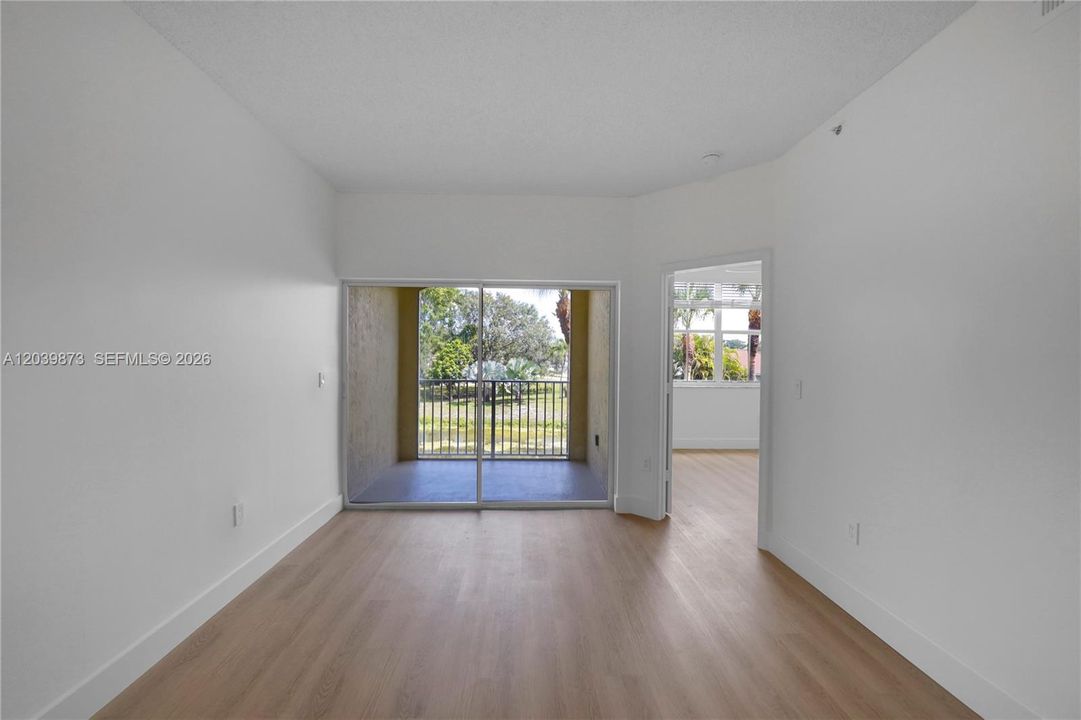 For Sale: $324,500 (3 beds, 2 baths, 1113 Square Feet)