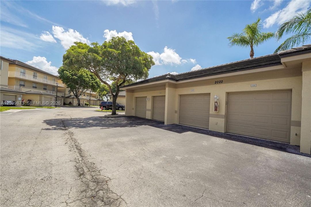 For Sale: $324,500 (3 beds, 2 baths, 1113 Square Feet)