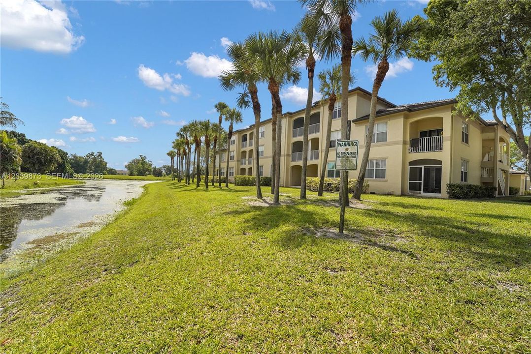 For Sale: $324,500 (3 beds, 2 baths, 1113 Square Feet)