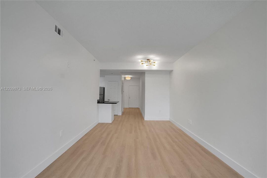 For Sale: $324,500 (3 beds, 2 baths, 1113 Square Feet)