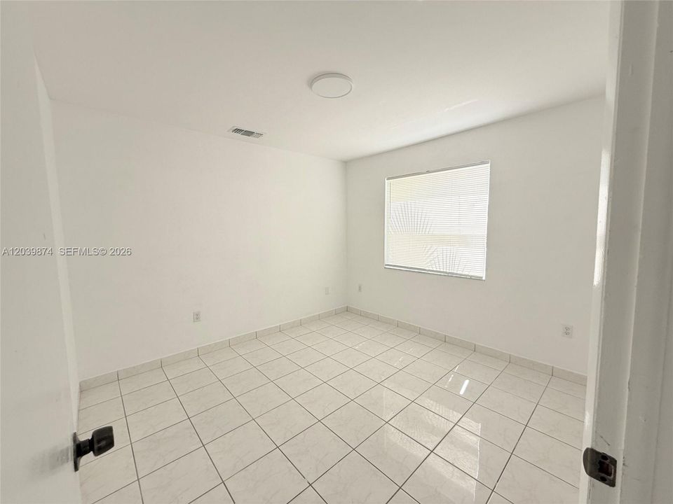 En Renta: $3,000 (3 camas, 2 baños, 1100 Pies cuadrados)