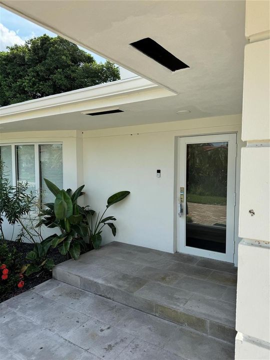 Modern Entrance to your new HAH ...