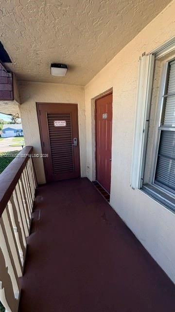 En Venta: $214,000 (2 camas, 2 baños, 961 Pies cuadrados)