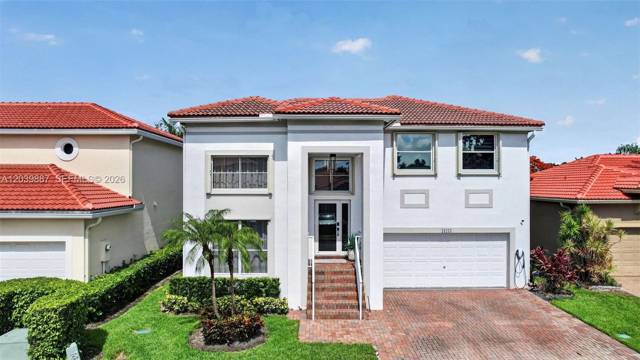 For Sale: $897,000 (4 beds, 2 baths, 2091 Square Feet)
