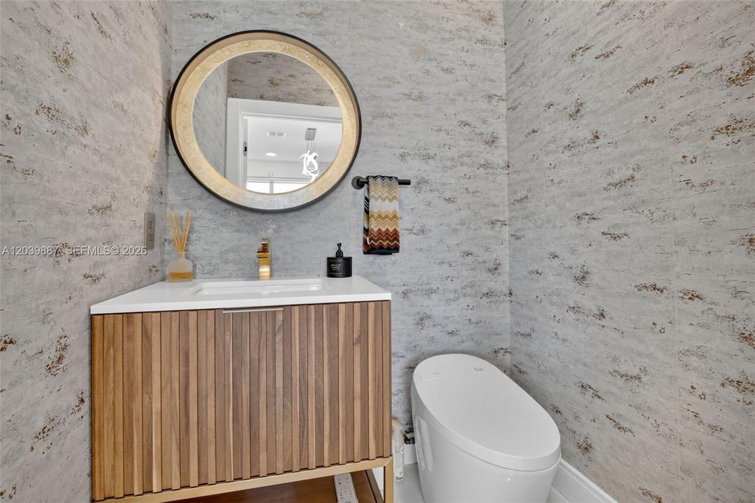 For Sale: $897,000 (4 beds, 2 baths, 2091 Square Feet)
