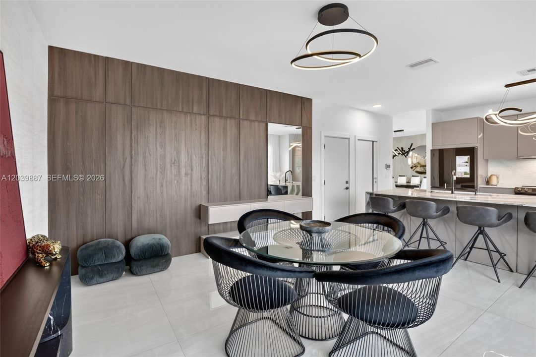 For Sale: $897,000 (4 beds, 2 baths, 2091 Square Feet)