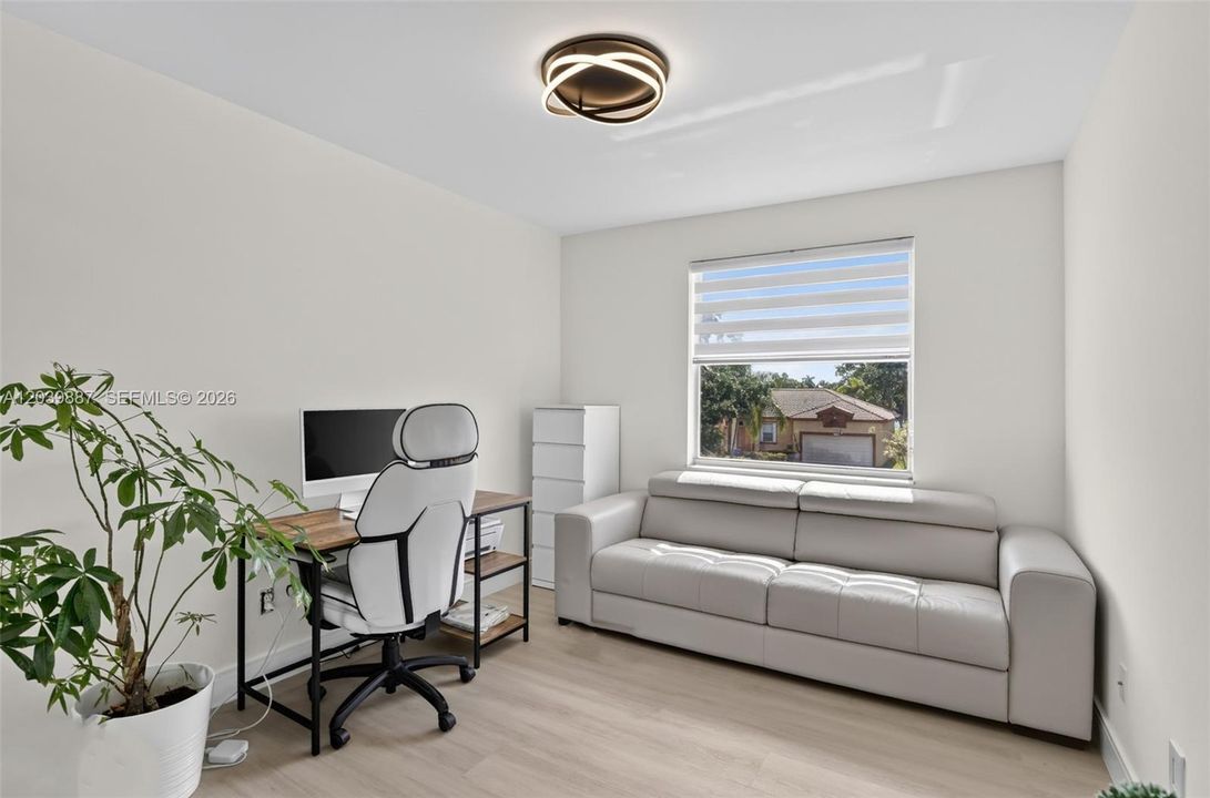 For Sale: $897,000 (4 beds, 2 baths, 2091 Square Feet)