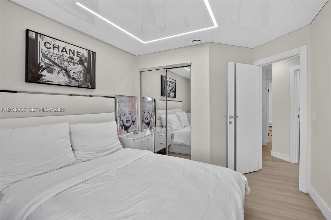 For Sale: $897,000 (4 beds, 2 baths, 2091 Square Feet)