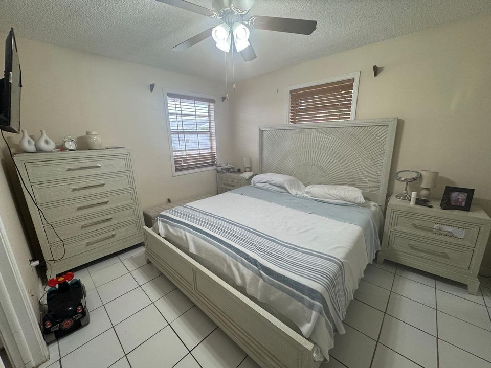 master bedroom 1