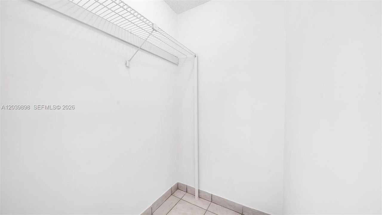 For Rent: $3,300 (3 beds, 2 baths, 1397 Square Feet)