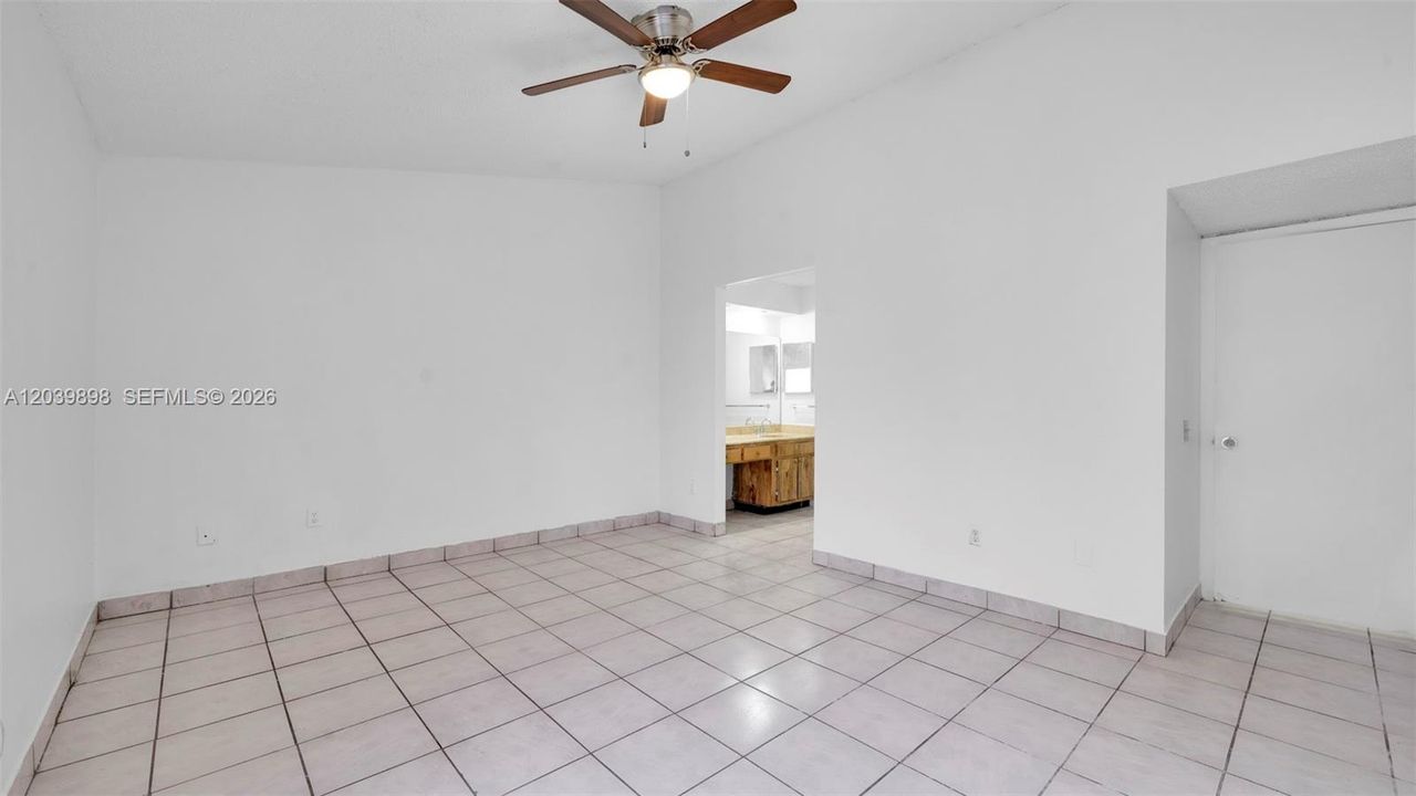 For Rent: $3,300 (3 beds, 2 baths, 1397 Square Feet)