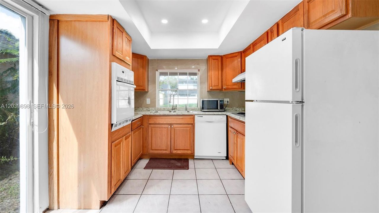 For Rent: $3,300 (3 beds, 2 baths, 1397 Square Feet)