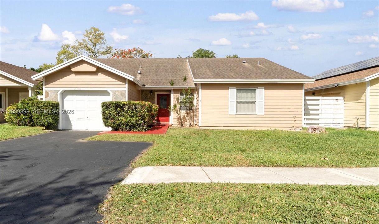For Rent: $3,300 (3 beds, 2 baths, 1397 Square Feet)