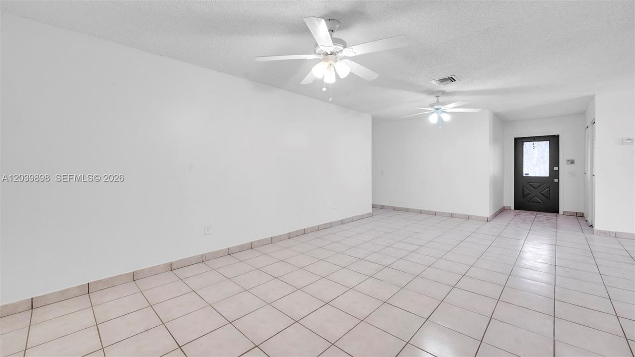 For Rent: $3,300 (3 beds, 2 baths, 1397 Square Feet)