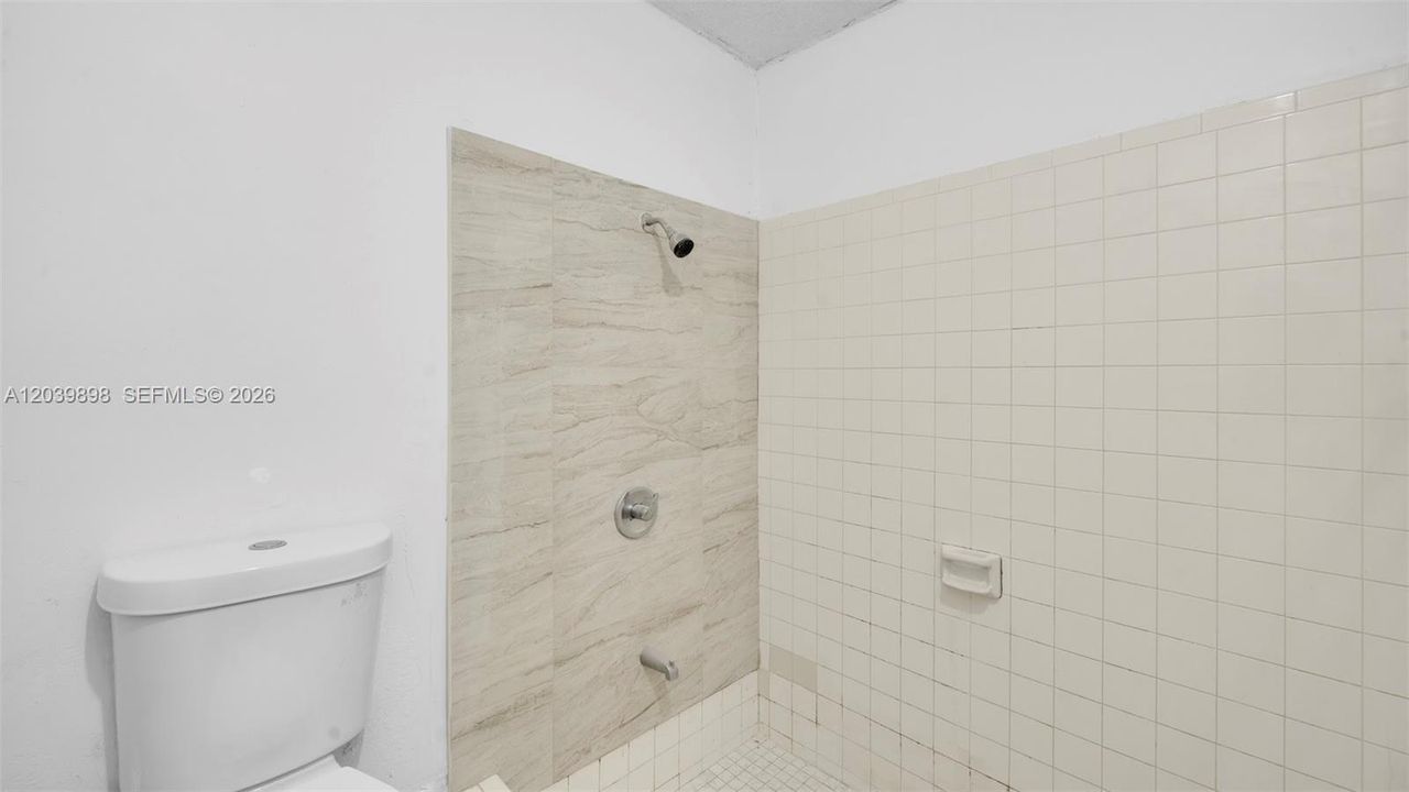 For Rent: $3,300 (3 beds, 2 baths, 1397 Square Feet)
