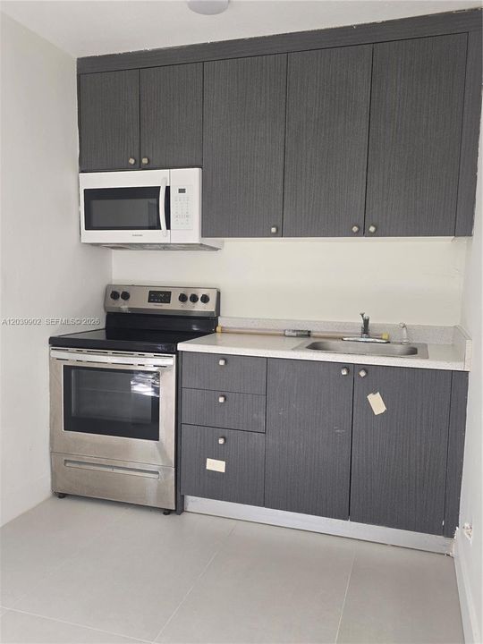 For Rent: $1,600 (1 beds, 1 baths, 0 Square Feet)
