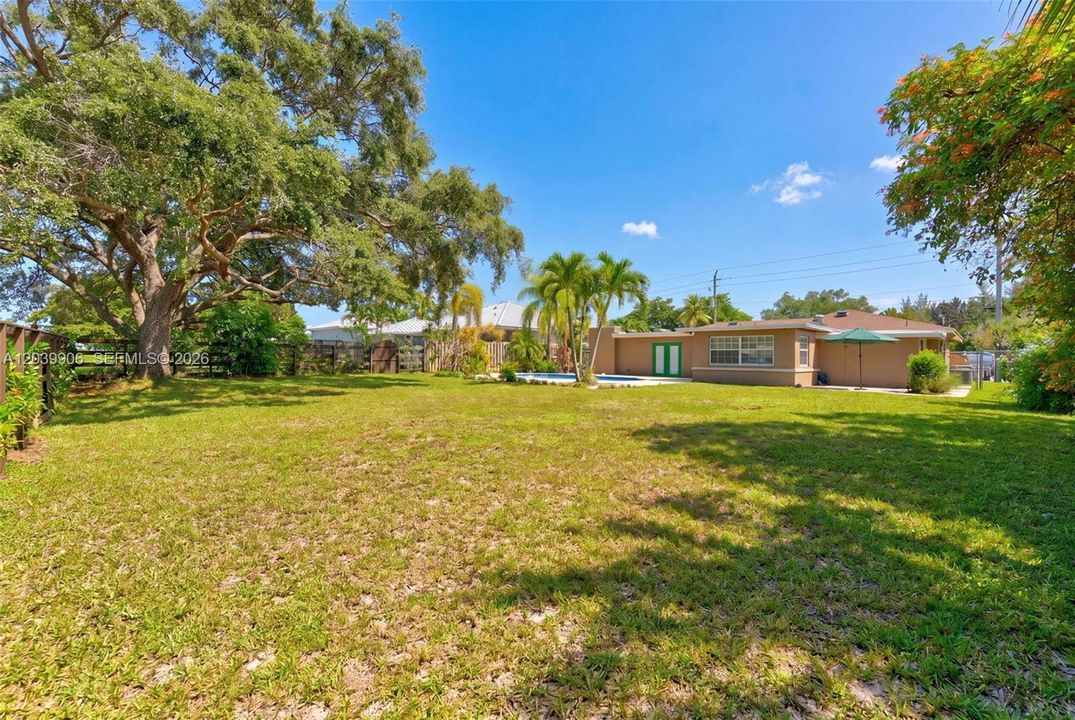 For Sale: $675,000 (3 beds, 2 baths, 2170 Square Feet)