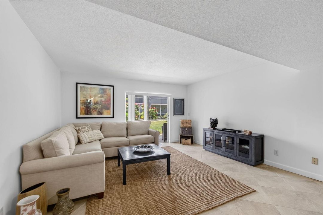 15-web-or-mls-5D1A2467
