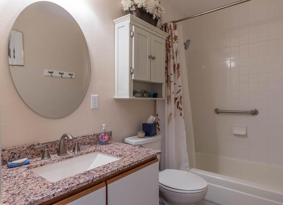 2nd bathroom