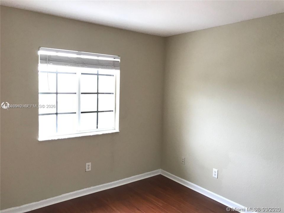 For Sale: $279,900 (3 beds, 2 baths, 1272 Square Feet)