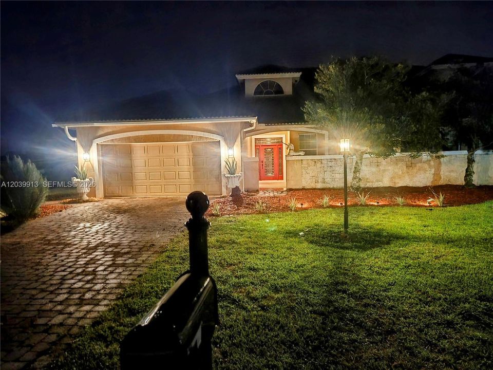 For Sale: $304,770 (4 beds, 2 baths, 2182 Square Feet)