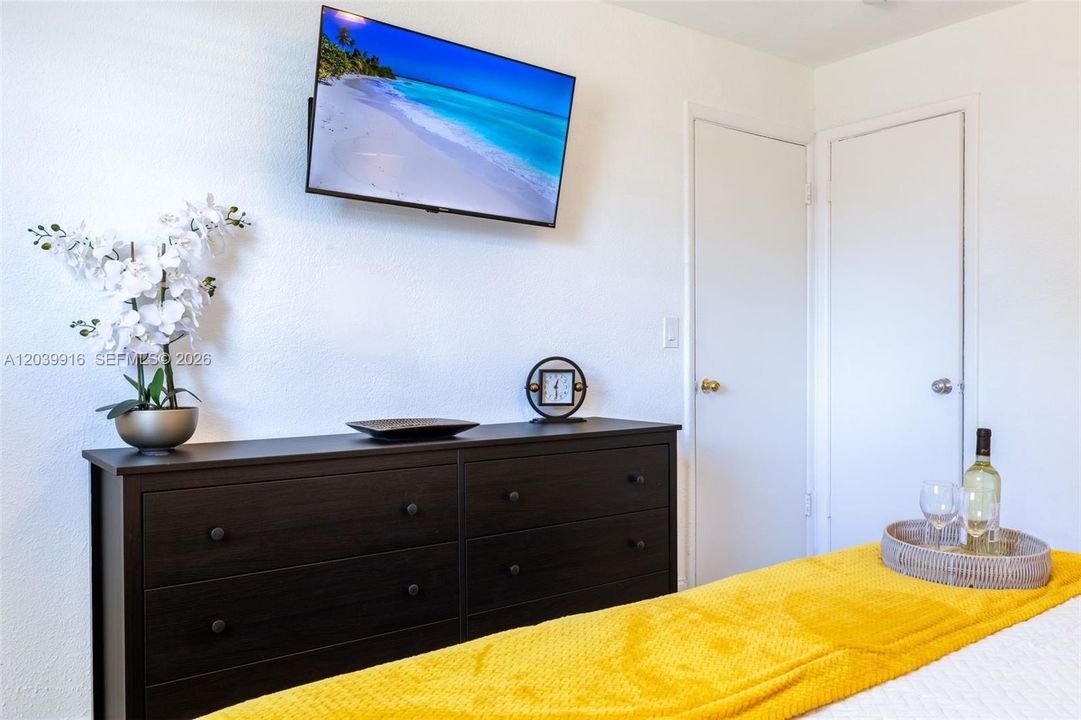 For Rent: $3,550 (3 beds, 2 baths, 1308 Square Feet)