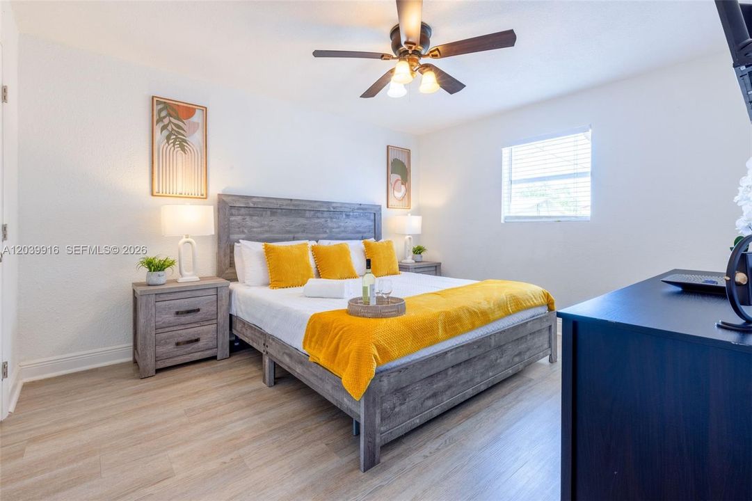 For Rent: $3,550 (3 beds, 2 baths, 1308 Square Feet)