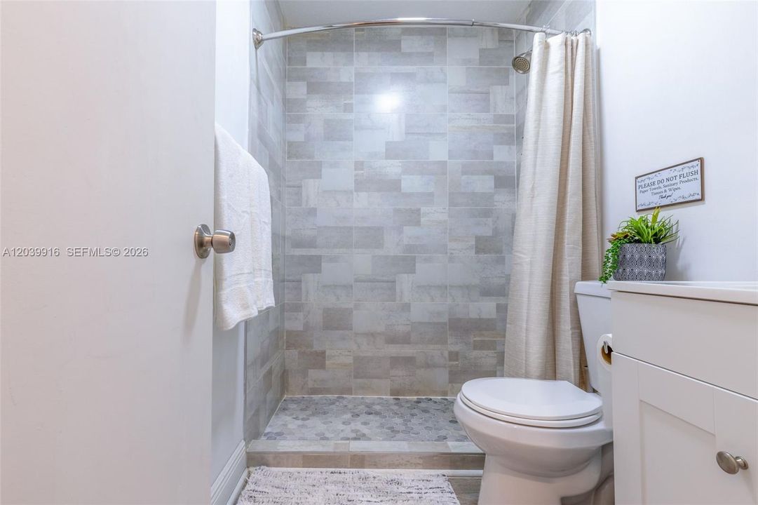 For Rent: $3,550 (3 beds, 2 baths, 1308 Square Feet)