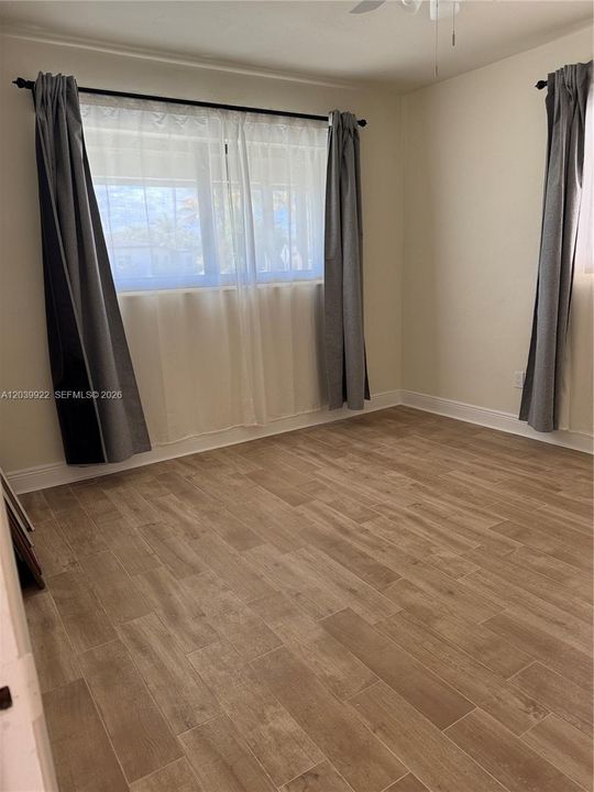 En Venta: $579,500 (3 camas, 2 baños, 1364 Pies cuadrados)