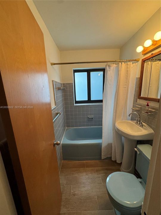 En Venta: $579,500 (3 camas, 2 baños, 1364 Pies cuadrados)