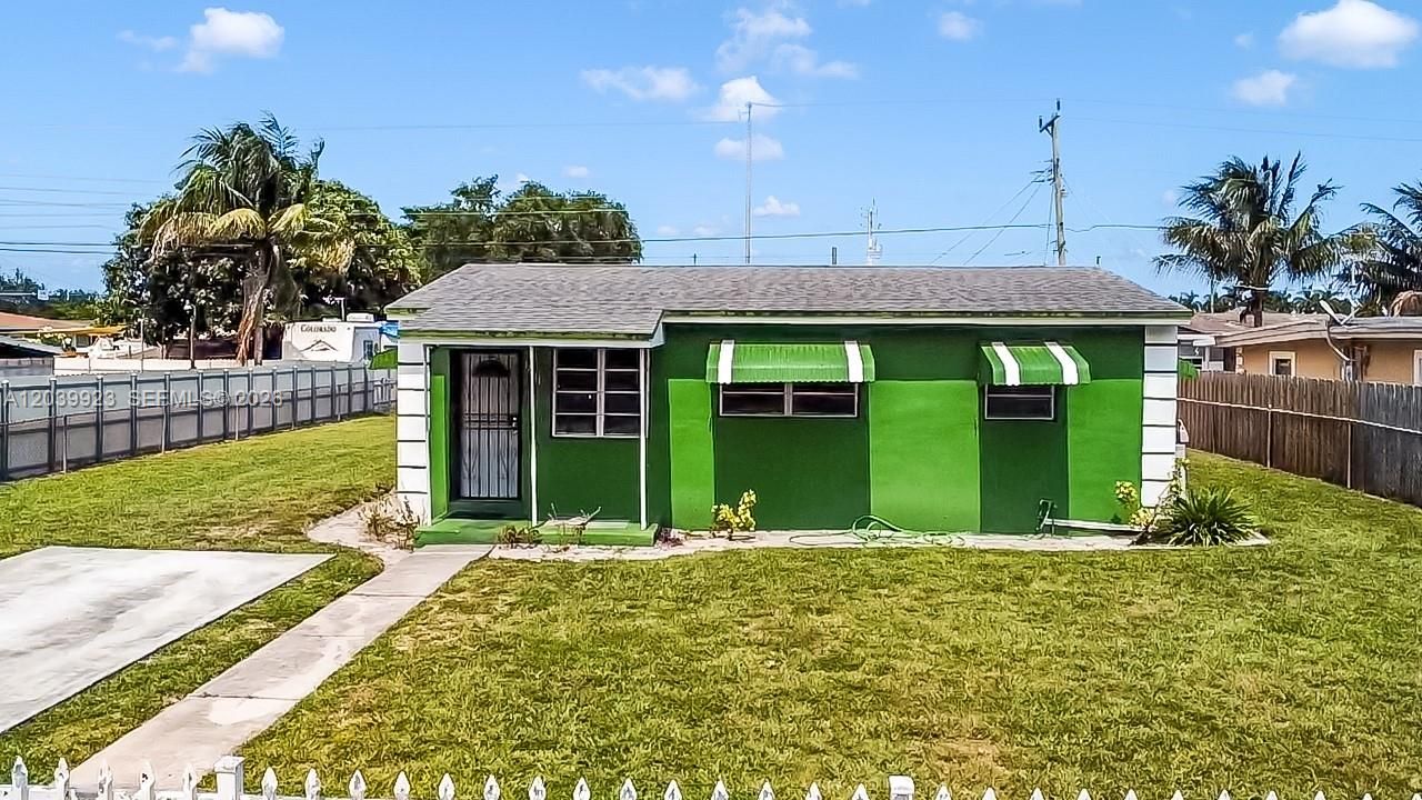 En Venta: $399,999 (3 camas, 1 baños, 915 Pies cuadrados)