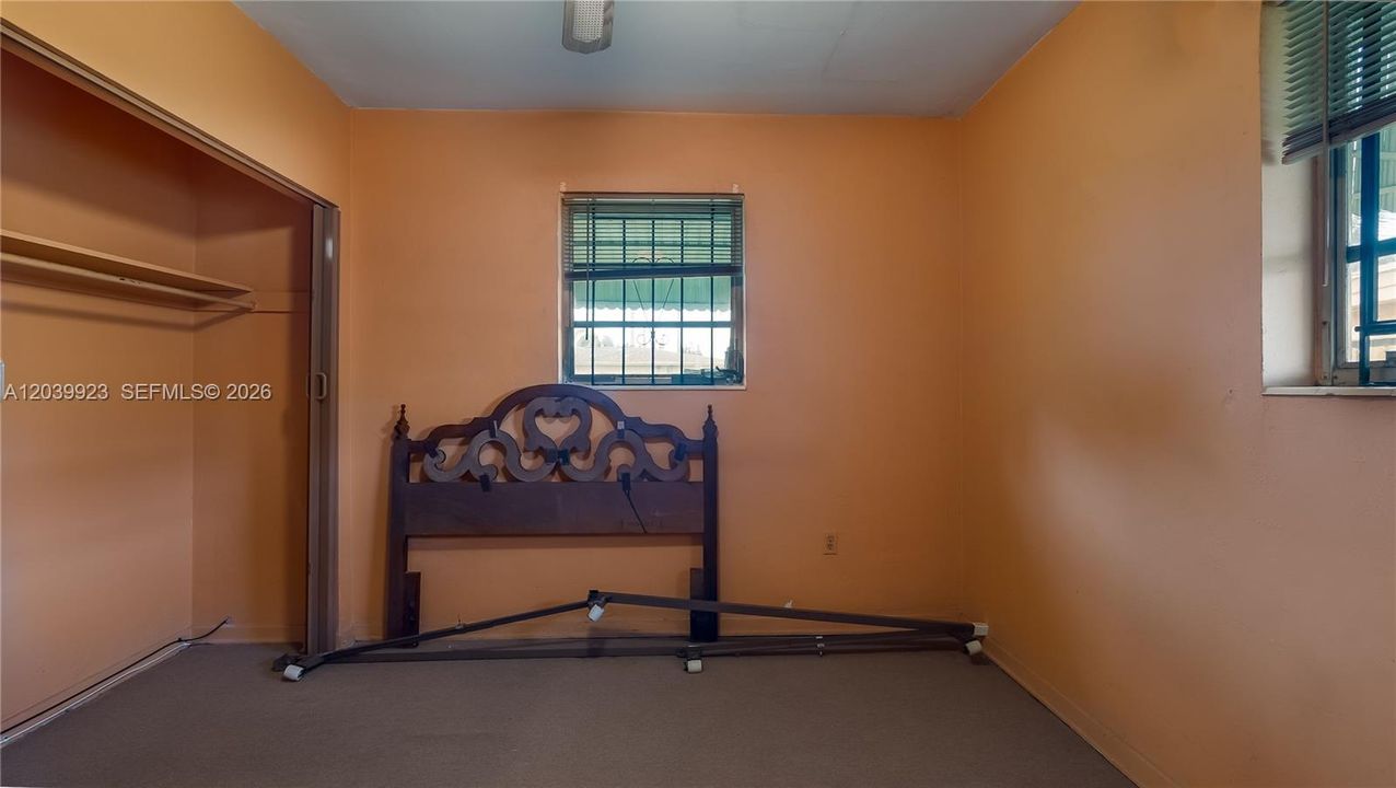 En Venta: $399,999 (3 camas, 1 baños, 915 Pies cuadrados)