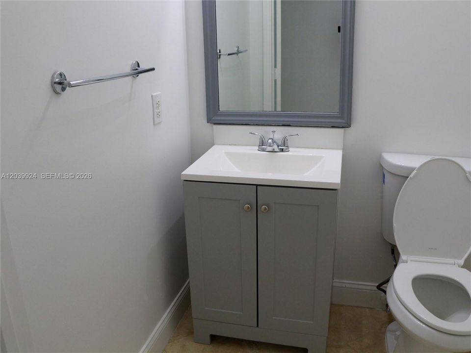 For Rent: $4,500 (4 beds, 2 baths, 2075 Square Feet)