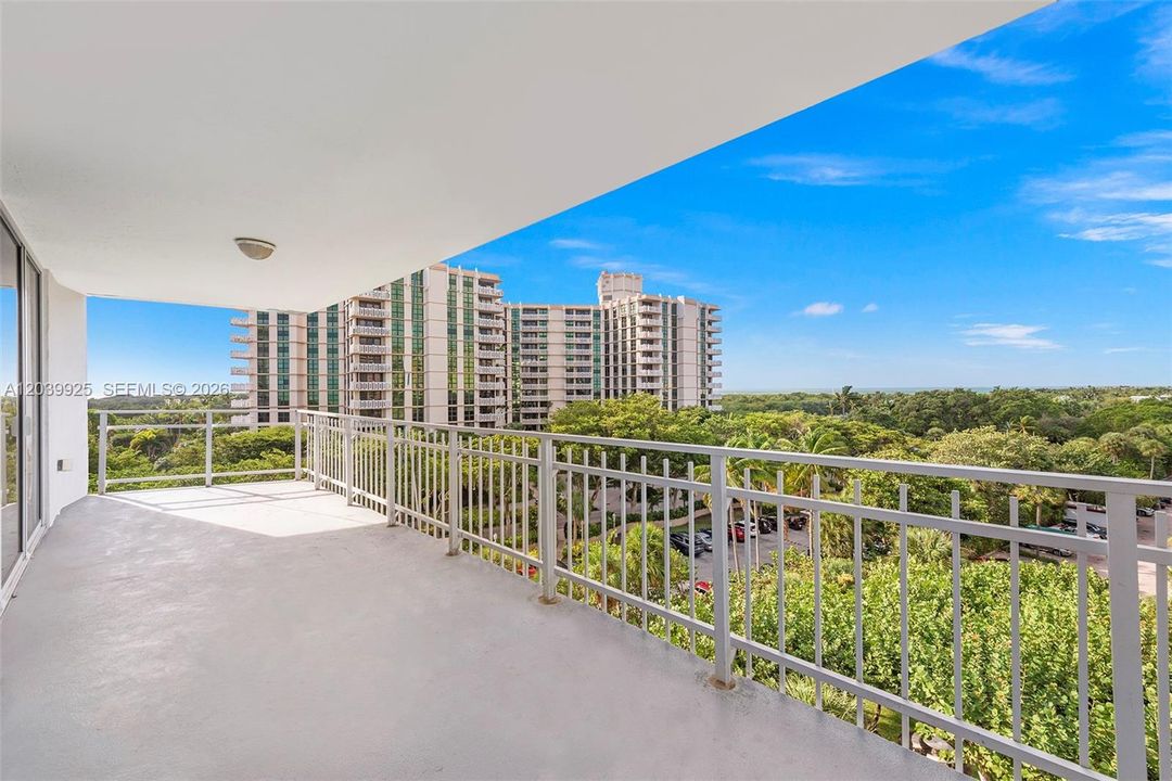 For Sale: $2,200,000 (3 beds, 3 baths, 2281 Square Feet)