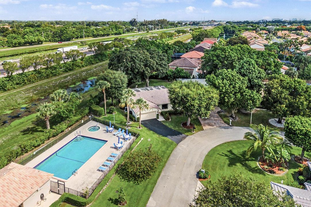 40-7852 Cloverfield Cir-MLS