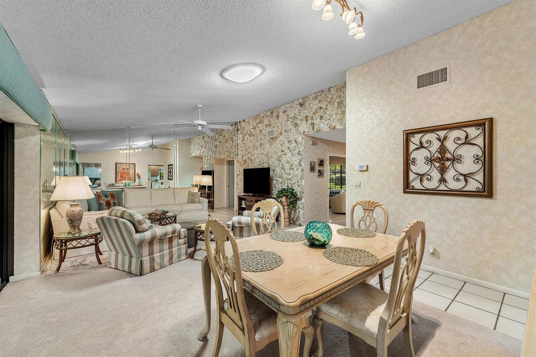 09-7852 Cloverfield Cir-MLS