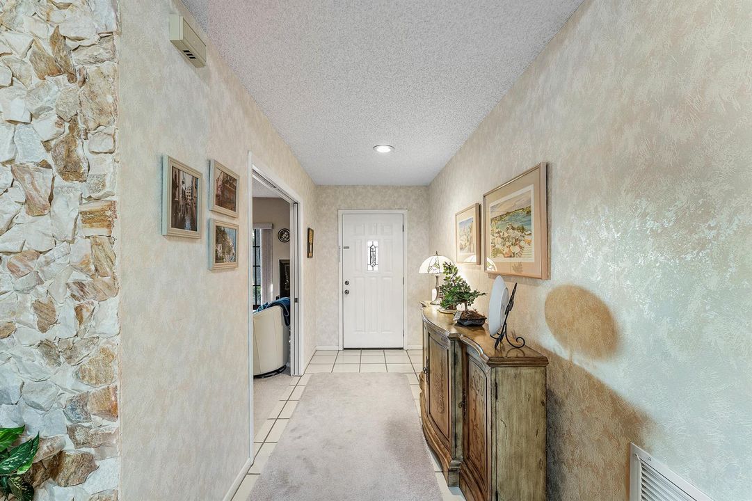 10-7852 Cloverfield Cir-MLS