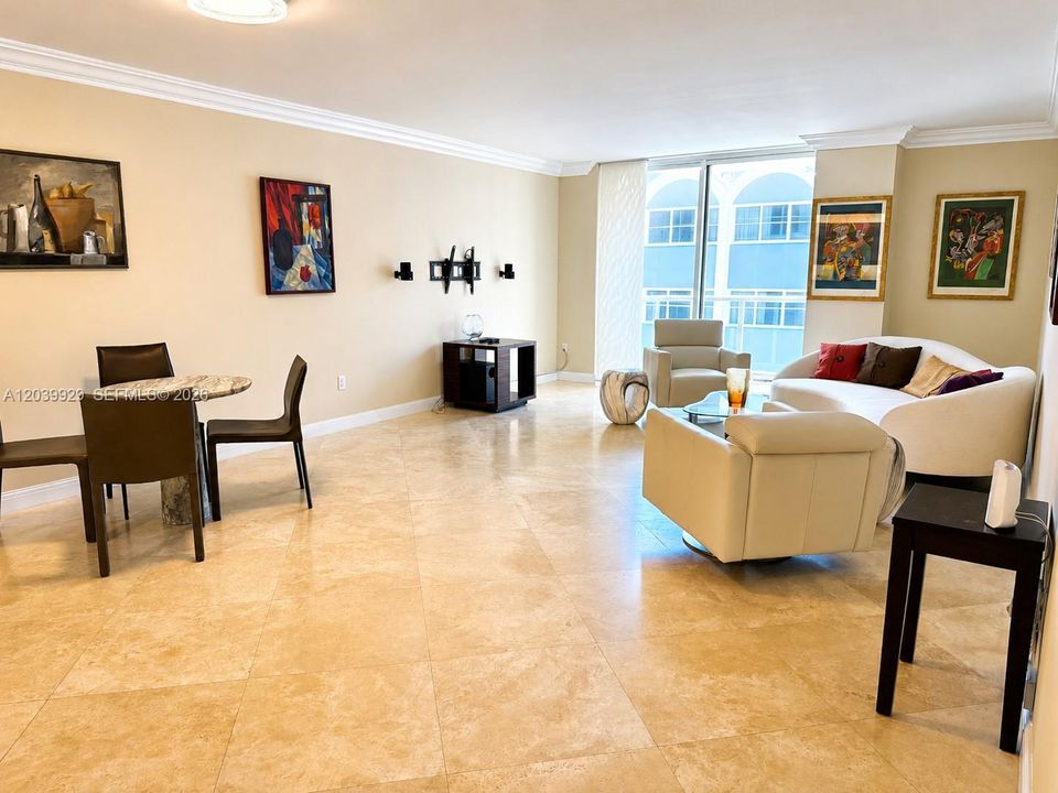 For Rent: $4,200 (2 beds, 2 baths, 1480 Square Feet)
