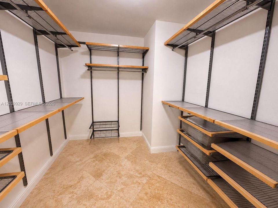 For Rent: $4,200 (2 beds, 2 baths, 1480 Square Feet)