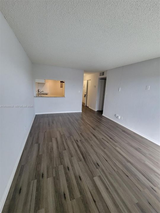 В аренду: $1,900 (1 спален, 1 ванн, 605 Квадратных фут)