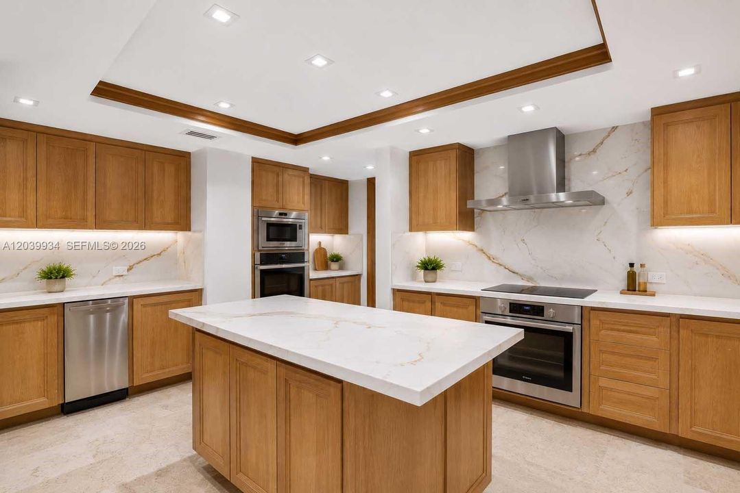 На продажу: $6,495,000 (4 спален, 2 ванн, 5517 Квадратных фут)