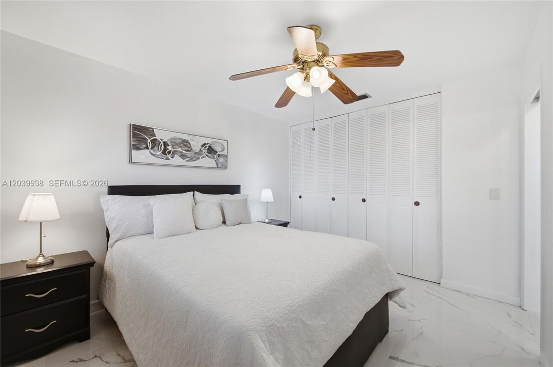 For Sale: $139,900 (2 beds, 1 baths, 815 Square Feet)