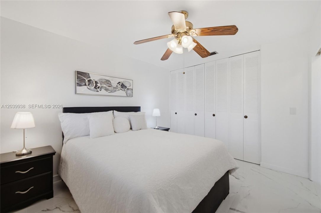 For Sale: $139,900 (2 beds, 1 baths, 815 Square Feet)