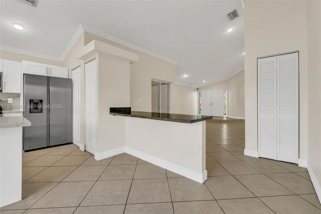 For Rent: $3,250 (3 beds, 2 baths, 1565 Square Feet)