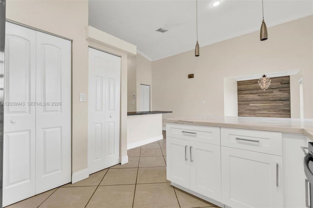 For Rent: $3,250 (3 beds, 2 baths, 1565 Square Feet)