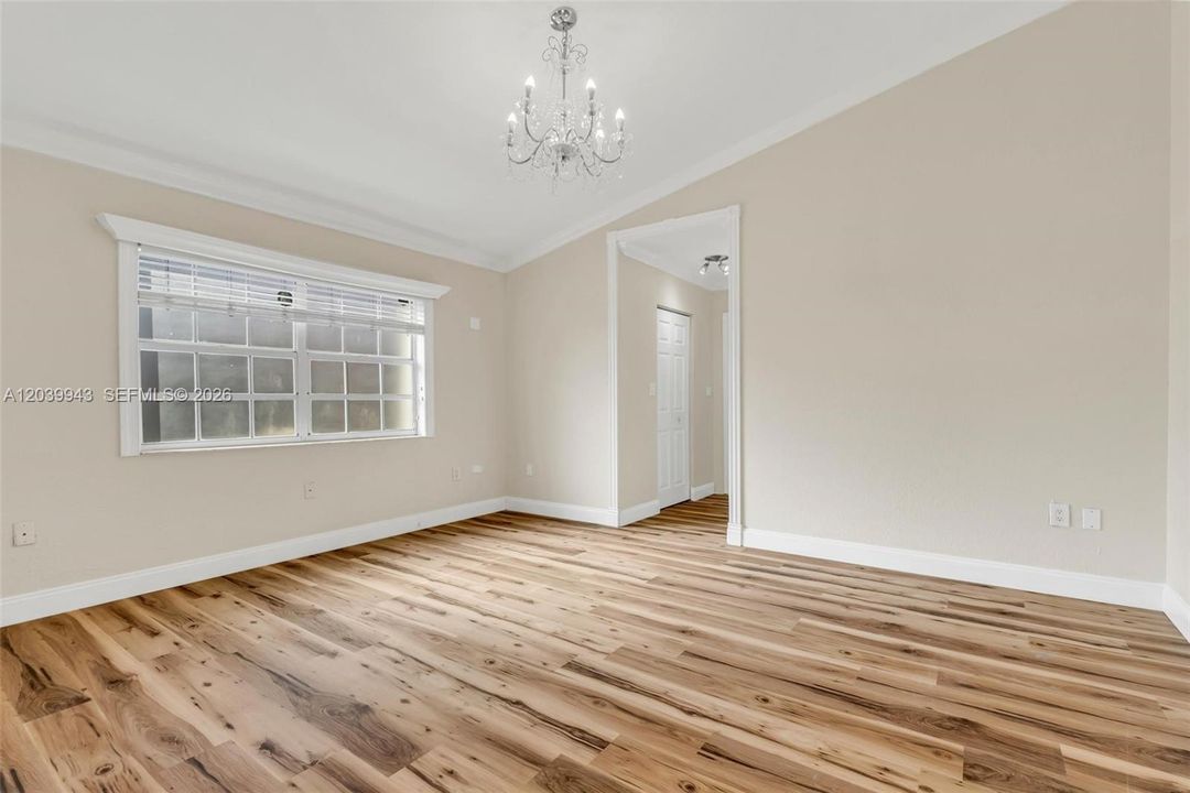 For Rent: $3,250 (3 beds, 2 baths, 1565 Square Feet)